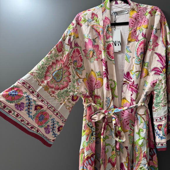 Zara Printed kimono satin dress with belt - Picture 11 of 15